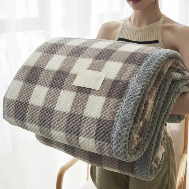 Axis Chenille Jacquard Throw - 120 x 200cm / Orlane