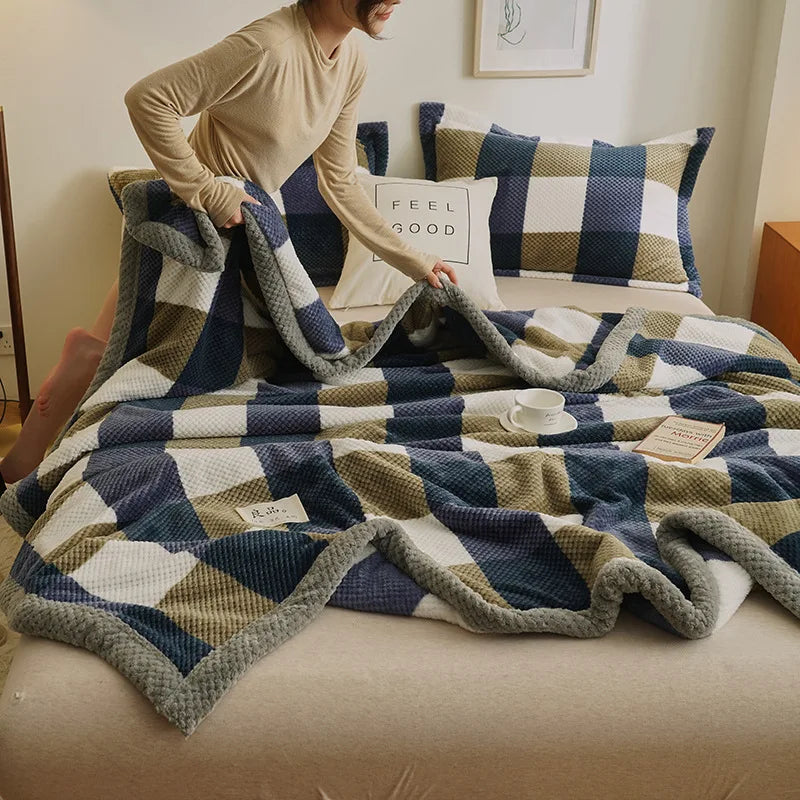 Axis Chenille Jacquard Throw - 120 x 200cm / Roselle Somerset