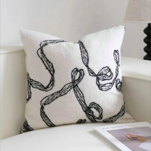 Broderie Chenille Embroidered Cushion Cover - 30 x 50cm Cover Only / Breton Atelier