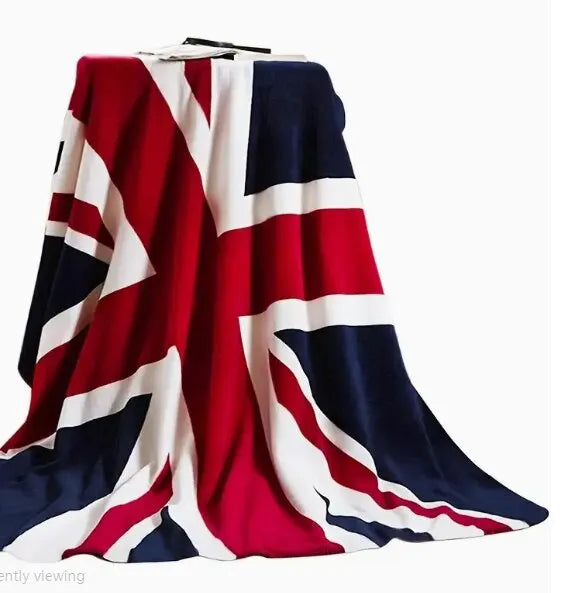 Fable Plush Fleece Throw - 150 x 200cm / Red