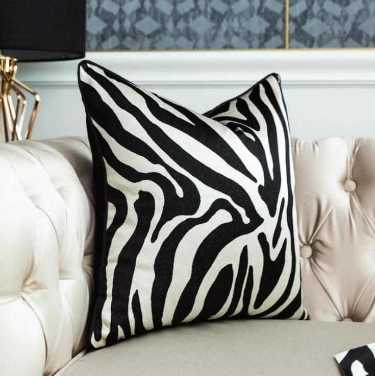 Pesaro Chenille Jacquard Cushion Cover - 30 x 50cm Cover Only / Claridge Aster