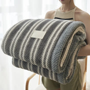 Portland Chenille Jacquard Throw - 120 x 200cm / Harbour Atelier