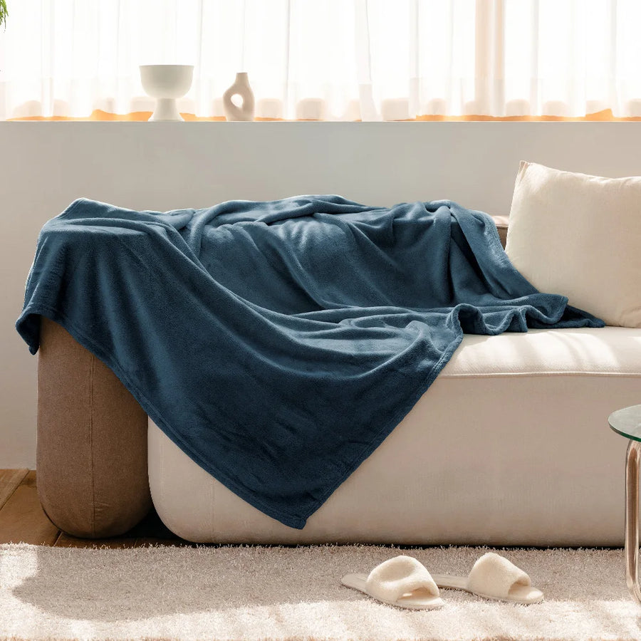 Snugwell Plush Fleece Throw - 100 x 150cm / Deep Blue