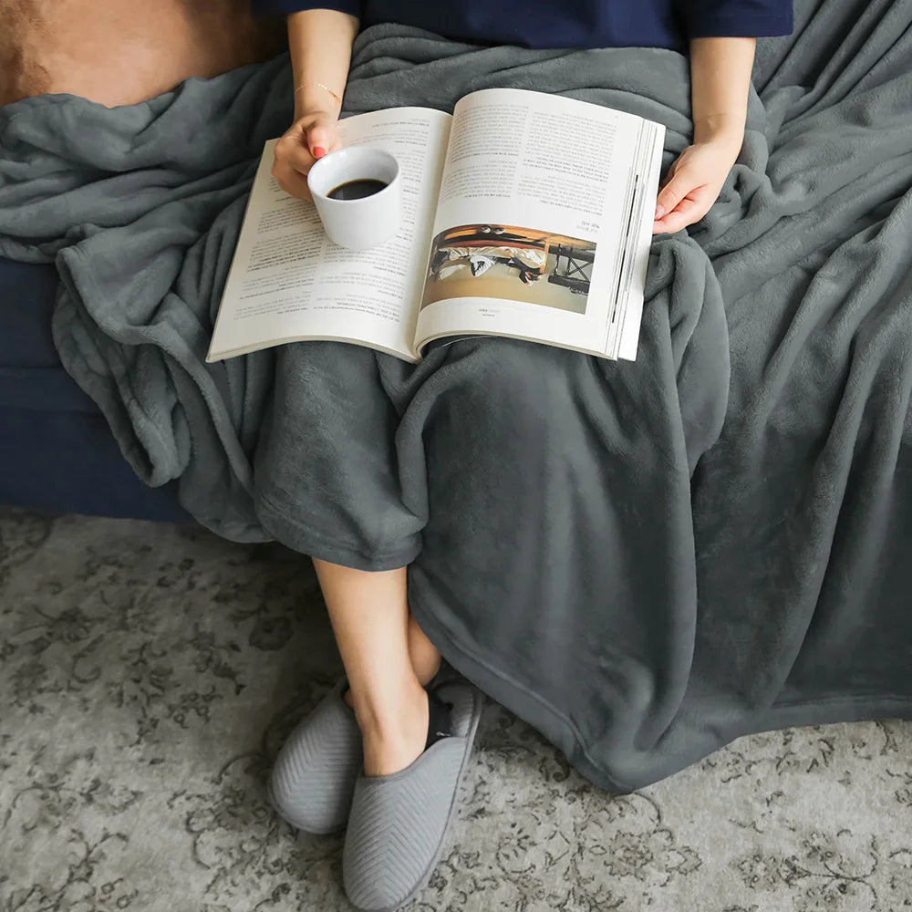 TheZari Mable Microfibre Blanket - 160 x 200cm / Aurelle